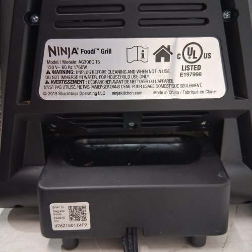 NINJA FOODI INDOOR GRILL 4-IN-1 SMOKELESS PROGRAMMABLE DIGITAL AIR FRYER, ROASTER AND OVEN - PTFE/PFOA-FREE - 4QT - 1760W - 120V - 60HZ - BLACK (MODEL: AG300C) image 7