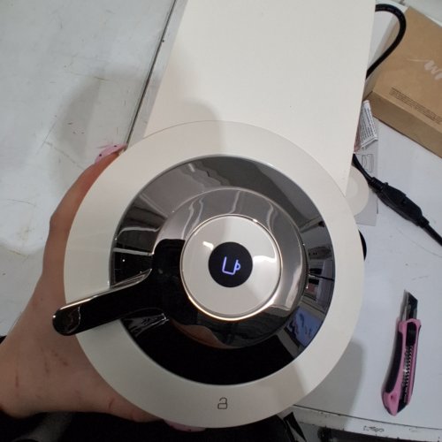 NESPRESSO BY DELONGHI VERTUO NEXT PREMIUM SINGLE SERVE COFFEE & ESPRESSO MACHINE WITH WIFI/BLUETOOTH CONNECTION - CREAM (MODEL: BNV540CRM) image 2
