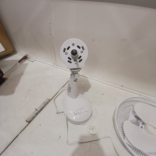 TOOLTECH 3-SPEED OSCILLATING DESK FAN - 12"D - WHITE (MODEL: 100075) image 2