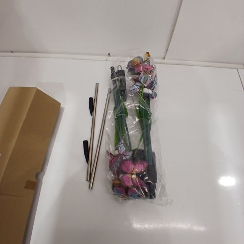 2PK SOLAR BUTTERFLY FLORAL GARDEN DECOR STAKE LIGHTS - MULTICOLOR image 2