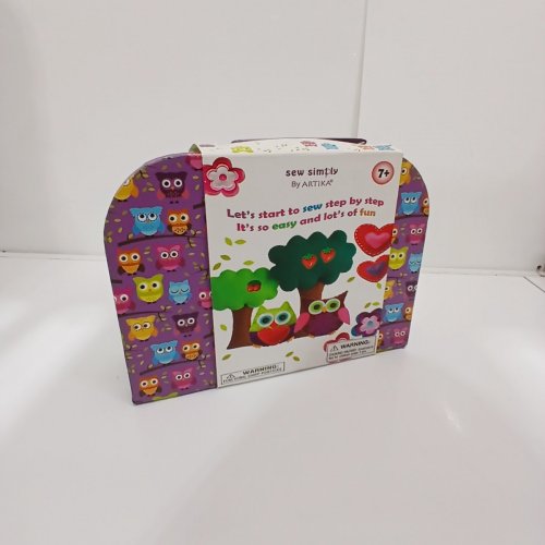 SEW SIMPLY BY ARTIKA CHILDREN'S BEGINNER SEWING KIT image 2