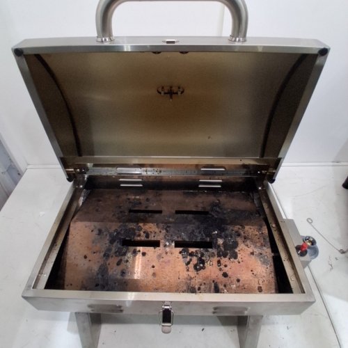 CABELA'S STAINLESS STEEL TABLETOP PROPANE GRILL - 18LB - SILVER (MODEL:880-0013) image 3