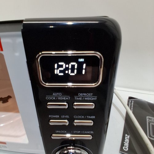 GALANZ RETRO STYLE COUNTERTOP MICROWAVE OVEN - 0.7CU.FT - BLACK (MODEL: GLCMKZ07BKR07) image 2