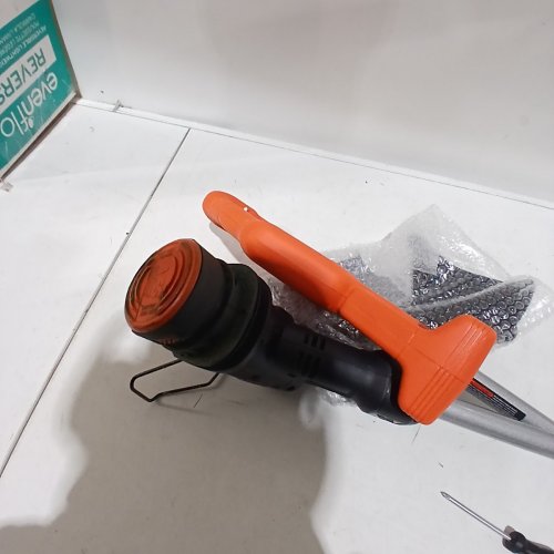 BLACK+DECKER STRING TRIMMER AND EDGER - 4AMP - 13" PATH - ORANGE (MODEL: BEST935) image 4