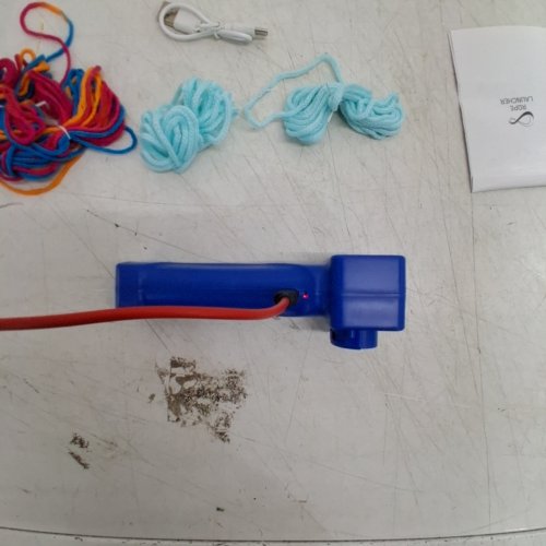 LOOP LASSO ROPE LAUNCHER STRING SHOOTER WITH ACCESSORIES - BLUE image 2