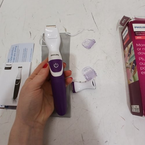 WOMEN'S PHILIPS 2000 BIKINI TRIMMER AND PRECISION TRIMMER SPECIAL EDITION BUNDLE - PURPLE / WHITE - (MODEL:BRT387/90) image 3