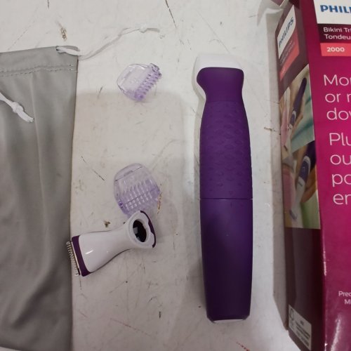 WOMEN'S PHILIPS 2000 BIKINI TRIMMER AND PRECISION TRIMMER SPECIAL EDITION BUNDLE - PURPLE / WHITE - (MODEL:BRT387/90) image 4