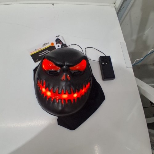 WAY TO CELEBRATE! ADULT LIGHT-UP SKULLY MASK - OSFM - BLACK AND RED image 2