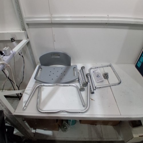 MEDLINE GUARDIAN DELUXE ALUMINUM BATH CHAIR - 400LB CAP - GREY (MODEL: G2-101KRX1) image 2