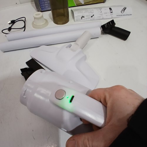 PORTABLE CORDLESS STICK VACUUM CLEANER - WHITE (ITEM: GZ000056) image 2
