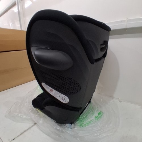 CYBEX GOLD SOLUTION G2 FOLDABLE LIGHTWEIGHT CAR SEAT - MOON BLACK (MODEL: 524002427) image 4