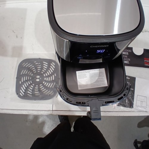 CHEFMAN TURBOFRY TOUCH AIR FRYER - 8QT - SILVER/BLACK (MODEL: RJ38-SQSS-8T-CA-AM) image 4