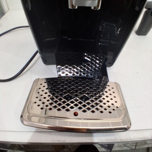 PHILIPS 3300 SERIES FULLY AUTOMATIC ESPRESSO MACHINE WITH LATTEGO MILK SYSTEM AND INTEGRATED GRINDER - GLOSSY BLACK (MODEL:EP3341/50) image 4
