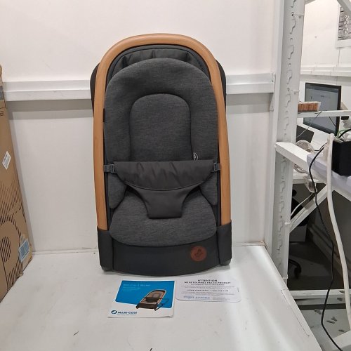 MAXI-COSI 2-IN-1 KORI FOLDABLE ROCKER WITH STATIONARY FEET - GREY/NAVY /WOOD (MODEL: 25007CBN108) image 2