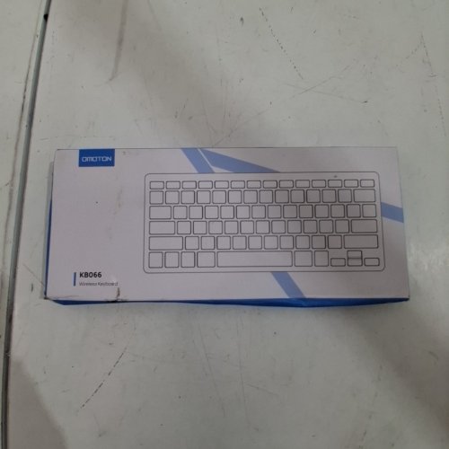 OMOTON COMPACT WIRELESS KEYBOARD - SILVER (MODEL: KB066) image 4