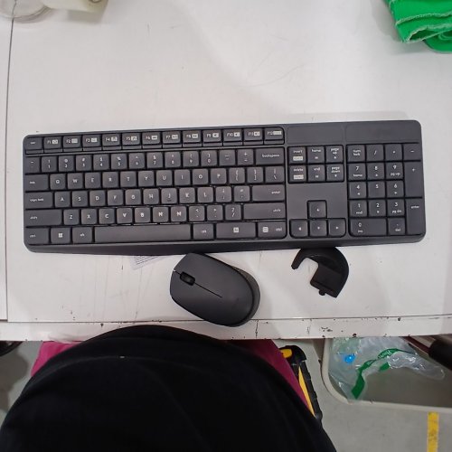 LOGITECH WIRELESS KEYBOARD AND MOUSE COMBO - BLACK - (MODEL: MK235) image 3