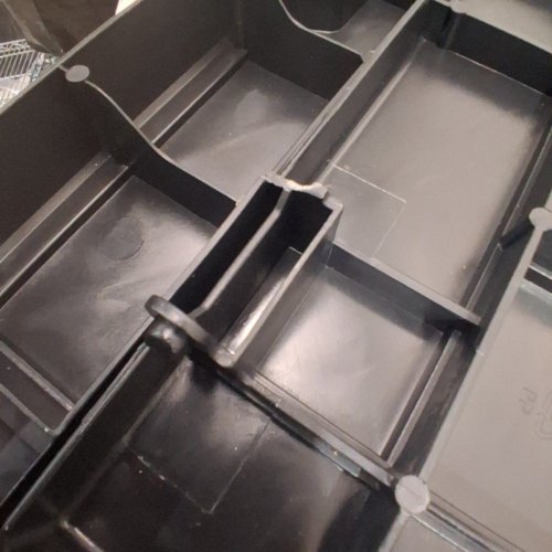 OUTDOOR RESIN WATERPROOF PATIO STORAGE BOX WITH LID - 31 GALLON - BLACK (MODEL: CW053ABLK) image 4