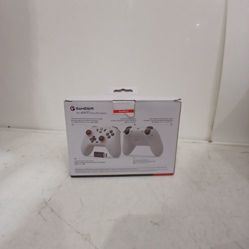 GAMESIR NOVA LITE MULTIPLATFORM CONTROLLER WITH BLUETOOTH AND DONGLE - WHITE image 3