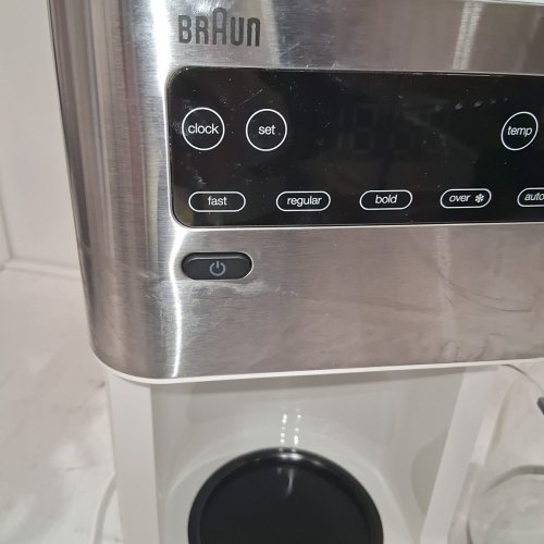 BRAUN PUREFLAVOR PROGRAMMABLE COFFEE MAKER WITH FAST BREW SPEED, TOUCH DISPLAY, BOLD & BREW-OVER-ICE MODES, FLAVORCARAFE & ADJUSTABLE WARM PLATE - 14-CUP - WHITE / STAINLESS STEEL (MODEL: KF5650) image 6