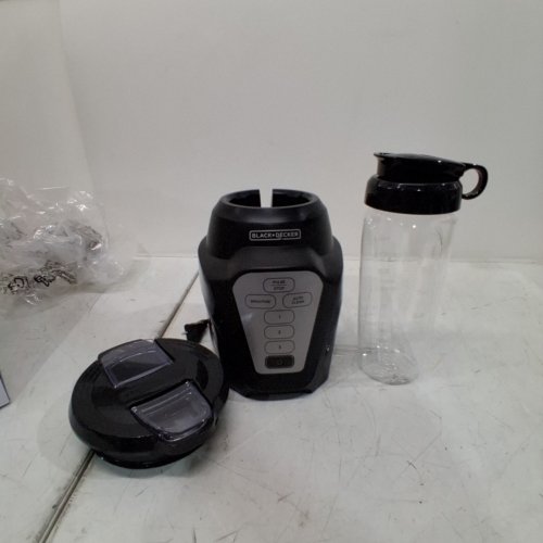BLACK+DECKER DIGITAL BLENDER WITH PERFECTPOUR GLASS JAR & SINGLE SERVE SIP CUP - 700W, 24 OZ- BLACK (MODEL: BL2307GBC) image 3