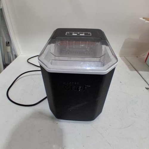 MASTER CHEF PORTABLE COUNTERTOP ICE MAKER - 26 LBS (12 KGS) OF ICE - BLACK/WHITE (MODEL: 043-1544-8) image 3