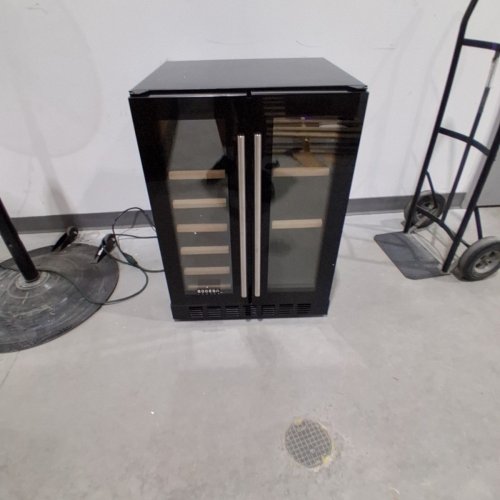 BODEGACOOLER 24" DUAL-ZONE WINE AND BEVERAGE COOLER - (MODEL: JC-150WM) image 3