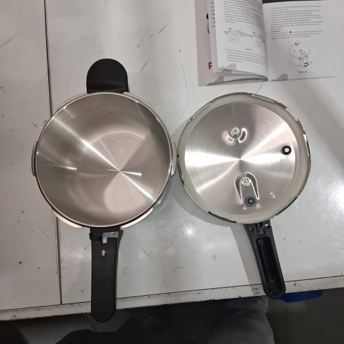 VERKA TRI-PLY BOTTOM PRESSURE COOKER image 3