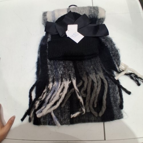 2PC TIME AND TRU PLAID FRINGED SCARF AND HAT - OSFM - BLACK/GRAY image 3
