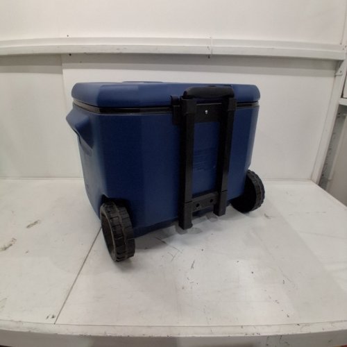 COLEMAN CHILLER COOLER WITH WHEELS - 60QT/57L - DARK BLUE/BLACK (MODEL: 2231508) image 4