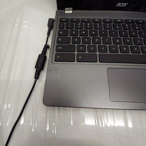 ACER CHROMEBOOK 11, 11.6" WITH INTEL CELERON 3205U, 2GB RAM AND 16GB SSD (MODEL: C740-C3P1) image 3