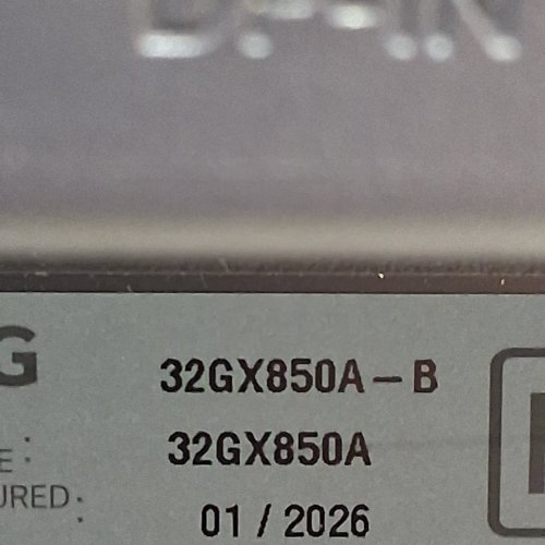 LG ULTRAGEAR GX8 GAMING MONITOR - 32" OLED | 4K UHD | DUAL MODE UGH 165HZ | FHD 330HZ | 0.03MS DELAY - BLACK - (MODEL: 32GX850A) image 9