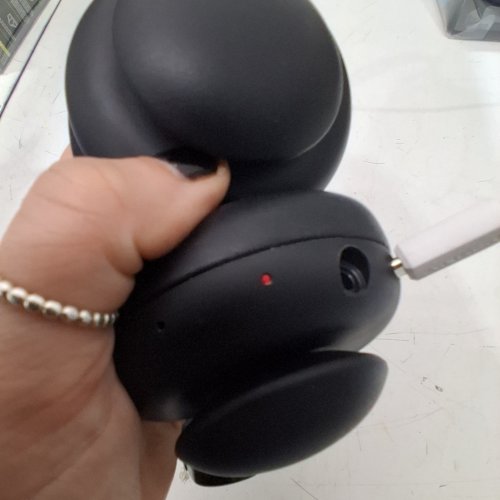 ONN. WIRELESS ON-EAR HEADPHONES - BLACK (ITEM: 2603B) image 2