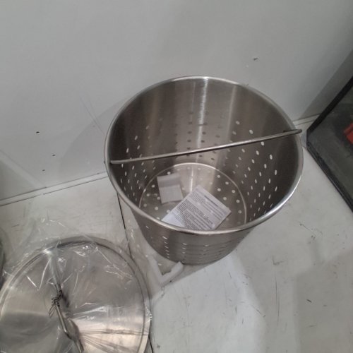 STAINLESS STEEL COMMERCIAL STOCKPOT - 64QT - STEEL - (MODEL: SP64QT404506S) image 3