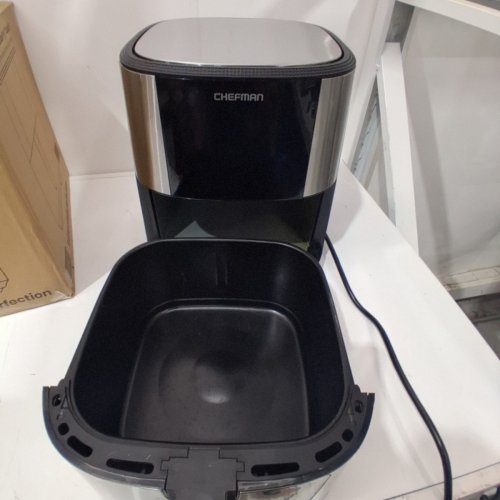 CHEFMAN TURBOFRY TOUCH AIR FRYER - 8QT - SILVER/BLACK (MODEL: RJ38-SQSS-8T-CA-AM) image 3