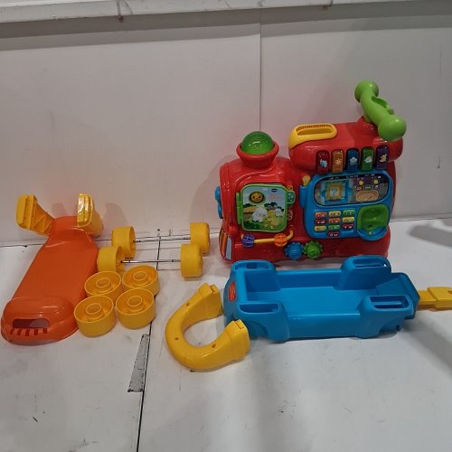 VTECH SIT-TO-STAND ULTIMATE ALPHABET TRAIN image 2