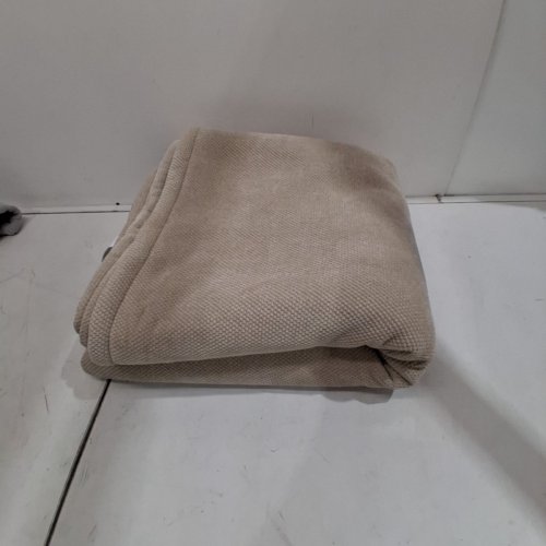 FUZZY THROW BLANKET - 57.5" X 67.5" - BEIGE (MODEL: 1901562) image 3