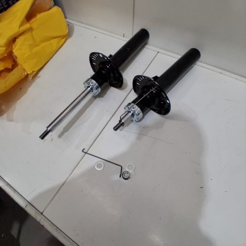 2PC SCITOO AUTOMOTIVE FRONT SHOCK ABSORBERS - FOR HONDA CIVIC 2016-2018 - BLACK (MODEL: 132901-5206-1651105192) image 3