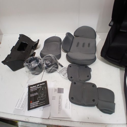 DIONO RADIAN 3R 3-IN-1 CONVERTIBLE REAR AND FRONT FACING CAR SEAT - 10 YEARS - JET BLACK (MODEL: 50640-NA-01) image 4