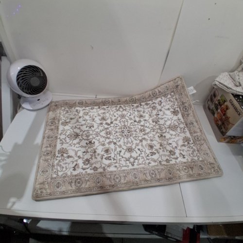 PLUSH MEMORY FOAM BATHMAT - 24" X 26" - GREY/WHITE - (MODEL:1901584) image 2