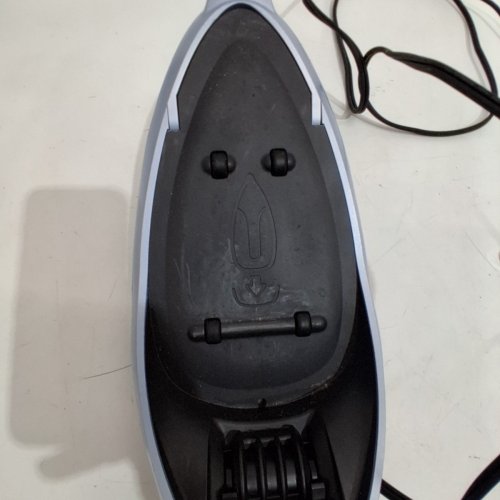 ROWENTA FREEMOVE CORDLESS IRON, PORTABLE STEAMER - 1600W - BLUE AND BLACK (ITEM: DE6730) image 4