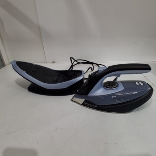 ROWENTA FREEMOVE CORDLESS IRON, PORTABLE STEAMER - 1600W - BLUE AND BLACK (ITEM: DE6730) image 5