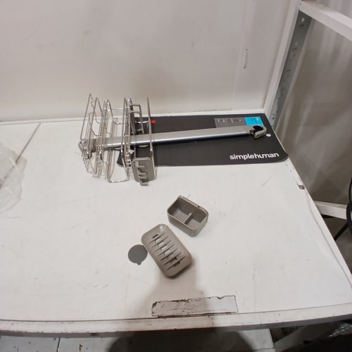SIMPLEHUMAN MEDIUM ADJUSTABLE SHOWER CADDY image 2