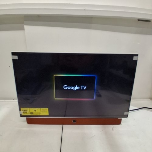 SKYWORTH 24" PORTABLE SMART GOOGLE TV WITH IN-BUILT BATTERY, DOLBY AUDIO, PROTECTIVE CASE - 1080P HD - 24" - WHITE/BROWN (MODEL: 24P150) image 2