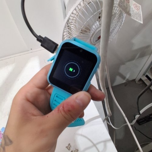 KIDS 4G GPS SMART WATCH - PHONE CALL AND TEXT, REAL-TIME TRACKING, SOS EMERGENCY ALARM, PEDOMETER, CAMERA, WATERPROOF - BLUE image 2