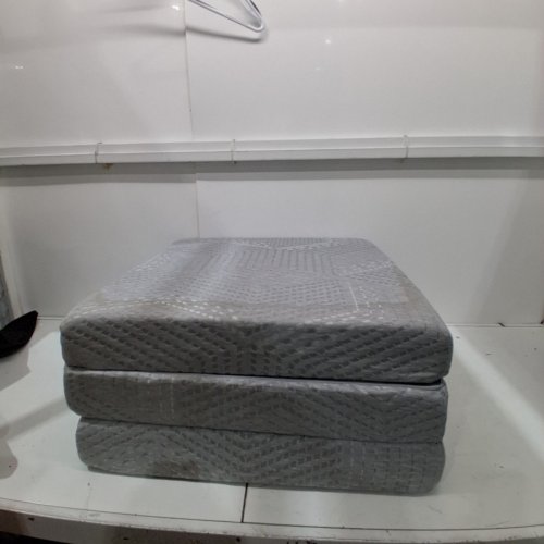 CERTIPUR-US FOLDING MEMORY FOAM MATTRESS - 2FT X 6FT - GREY image 2