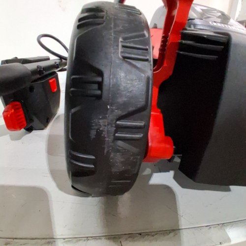 CRAFTSMAN CORDLESS ELECTRIC PUSH LAWN MOWER - 20V - BED/BLACK (MODEL: CMCMW220P2) image 4