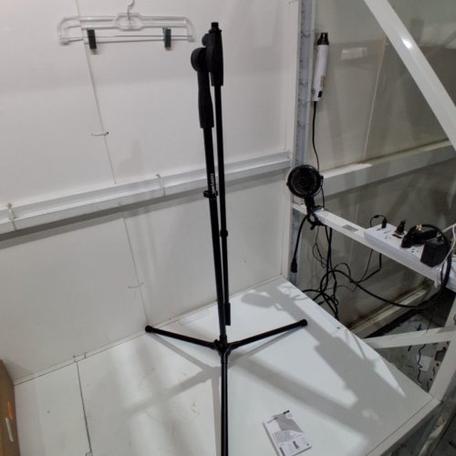 AMAZON BASICS HEIGHT-ADJUSTABLE TRIPOD BOOM MICROPHONE STAND - 3.3FT - 5.6FT WITH CLOTHESPIN MIC CLIP image 2