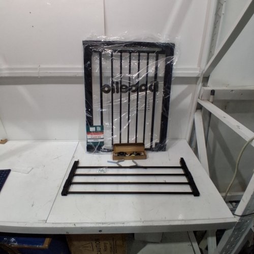BABELIO PRESSURE MOUNTED METAL BABY GATE - 30" X 26"- 40" - BLACK (MODEL: CB-M-101) image 2