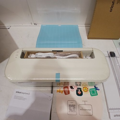 CRICUT EXPLORE 5 CUTTING MACHINE - TAUPE (MODEL: CXPL204C / 8003147) image 3