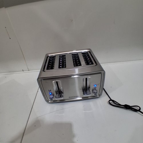 BLACK+DECKER 4 SLICE TOASTER - EXTRA WIDE SLOTS FOR BAGELS AND ARTISAN BREADS - STAINLESS STEEL- (MODEL:TR4900SSD) image 2